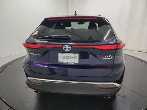 2022 Toyota Venza XLE