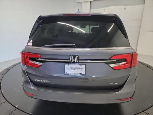 Gray 2024 Honda Odyssey Elite