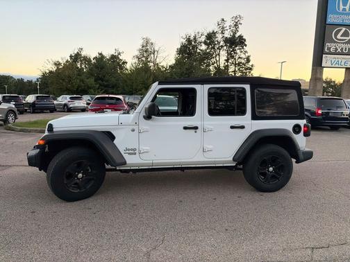 Bright White Clearcoat 2021 Jeep Wrangler Unlimited Sport
