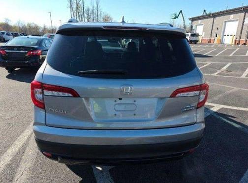 Lunar Silver Metallic 2021 Honda Pilot AWD Special Edition