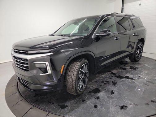 Mosaic Black Metallic 2025 Chevrolet Traverse High Country