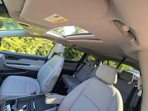 Obsidian Blue Pearl 2023 Honda Odyssey EX-L