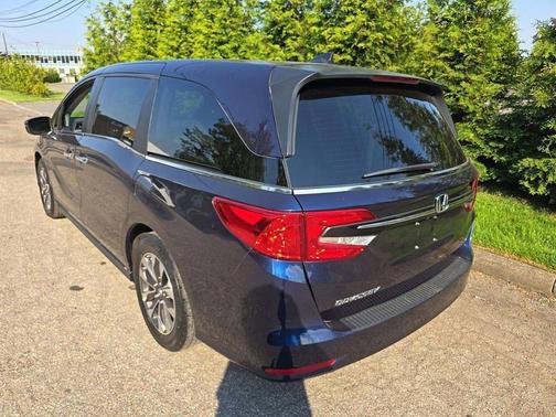 Obsidian Blue Pearl 2023 Honda Odyssey EX-L