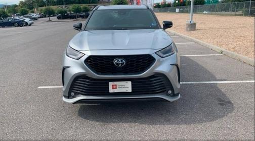 Celestial Silver Metallic 2021 Toyota Highlander XSE