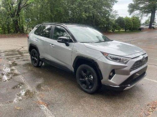 Silver Sky Metallic 2020 Toyota RAV4 Hybrid SE