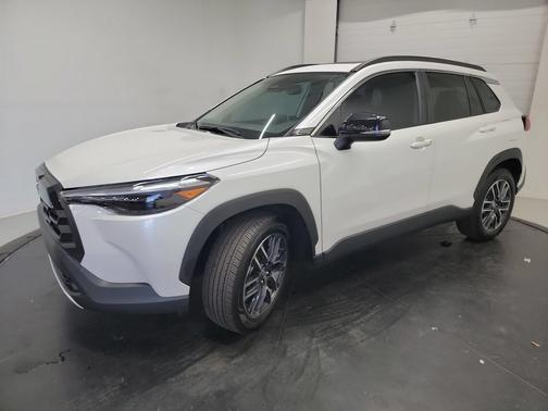 Pearl 2026 Toyota Corolla Cross XLE