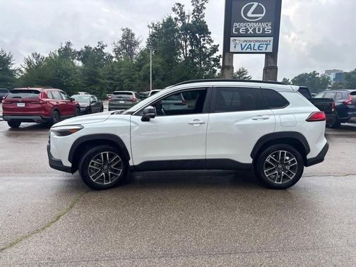 Pearl 2026 Toyota Corolla Cross XLE