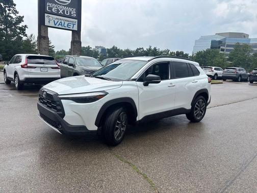 Pearl 2026 Toyota Corolla Cross XLE