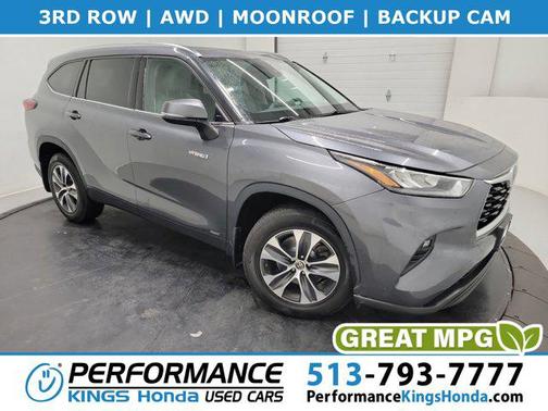 Magnetic Gray Metallic 2020 Toyota Highlander Hybrid XLE