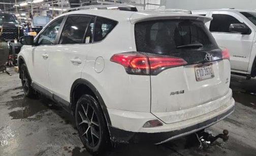 2017 Toyota RAV4 SE