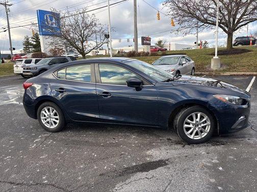 2016 Mazda Mazda3 i Sport