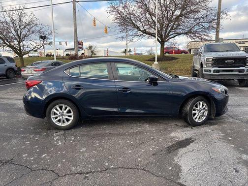 2016 Mazda Mazda3 i Sport