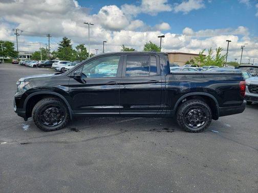 Crystal Black Pearl 2026 Honda Ridgeline TrailSport+