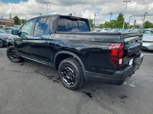 Crystal Black Pearl 2026 Honda Ridgeline TrailSport+