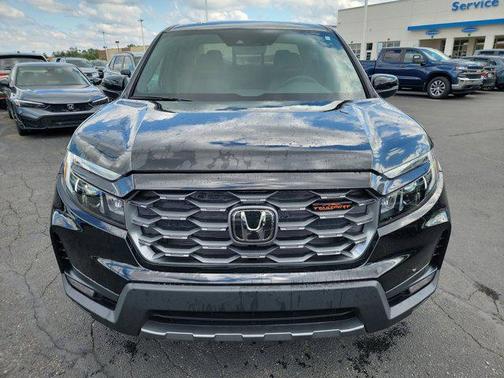 Crystal Black Pearl 2026 Honda Ridgeline TrailSport+