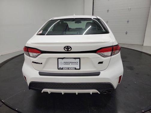 Super White 2020 Toyota Corolla SE