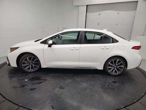 Super White 2020 Toyota Corolla SE