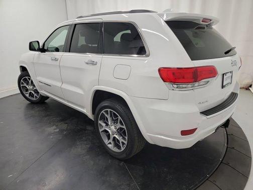 Ivory 3-Coat 2021 Jeep Grand Cherokee Overland