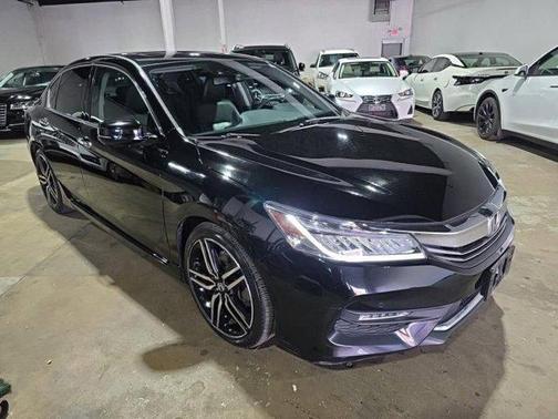 Crystal Black Pearl 2016 Honda Accord Touring