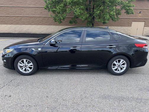 Ebony Black 2018 Kia Optima LX