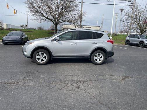 2013 Toyota RAV4 XLE
