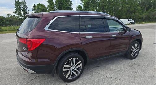 Dark Cherry Pearl 2017 Honda Pilot Elite