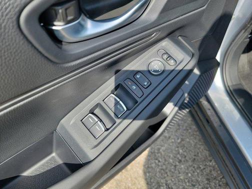 2025 Honda Accord LX 1.5T