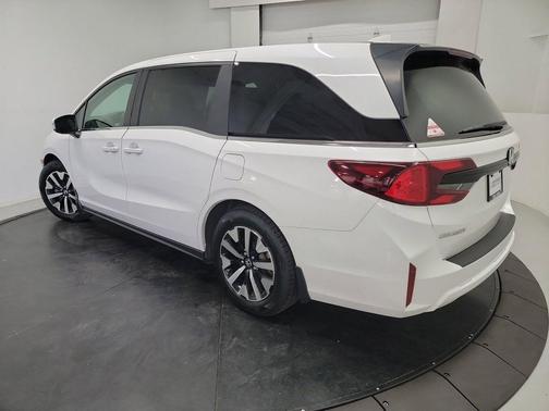Platinum White Pearl 2025 Honda Odyssey EX-L