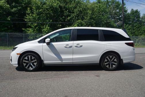 Platinum White Pearl 2025 Honda Odyssey EX-L