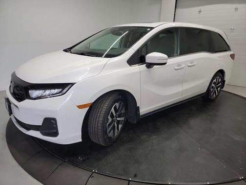 Platinum White Pearl 2025 Honda Odyssey EX-L