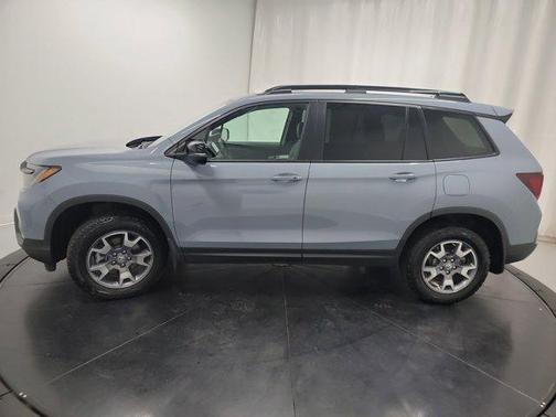 2023 Honda Passport AWD TrailSport