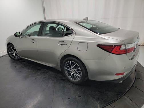 2017 Lexus ES 350 Base