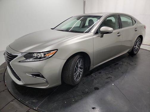 2017 Lexus ES 350 Base