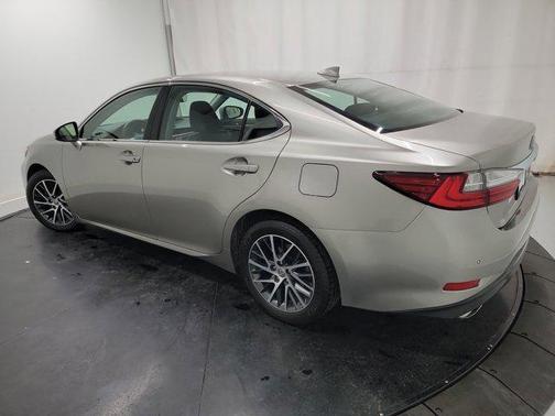 2017 Lexus ES 350 Base