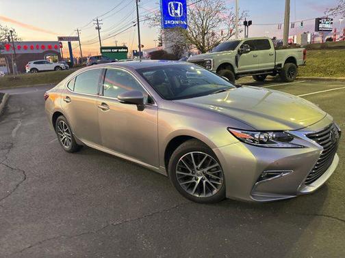 2017 Lexus ES 350 Base