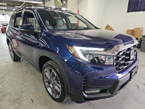 Obsidian Blue Pearl 2023 Honda Passport AWD EX-L
