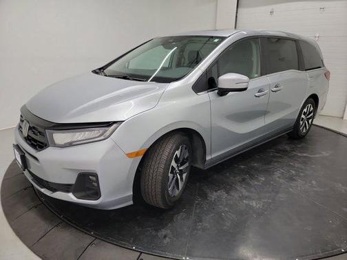 Silver 2025 Honda Odyssey EX-L