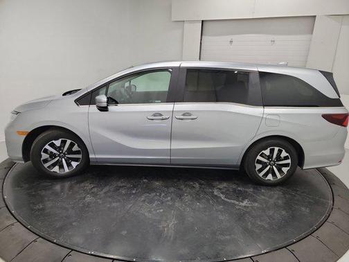 Silver 2025 Honda Odyssey EX-L