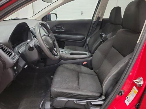 Milano Red 2018 Honda HR-V EX