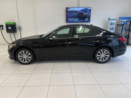 2014 INFINITI Q50 Premium