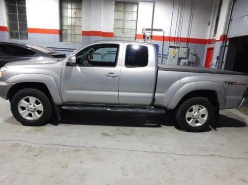 2014 Toyota Tacoma Base