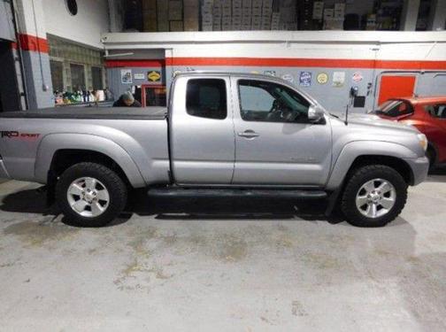 2014 Toyota Tacoma Base