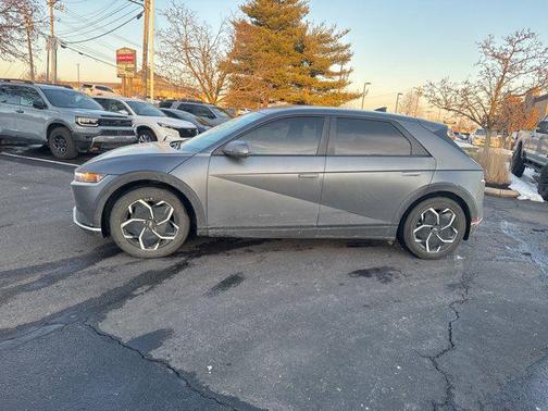 2022 Hyundai IONIQ 5 SEL