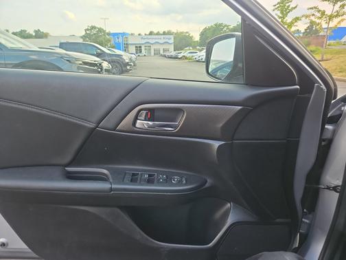 Lunar Silver Metallic 2016 Honda Accord Sport