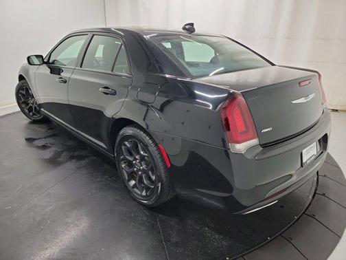 2019 Chrysler 300 S