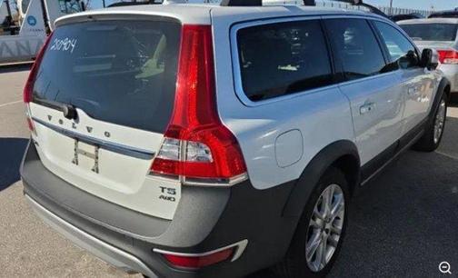 2016 Volvo XC70 T5 Platinum