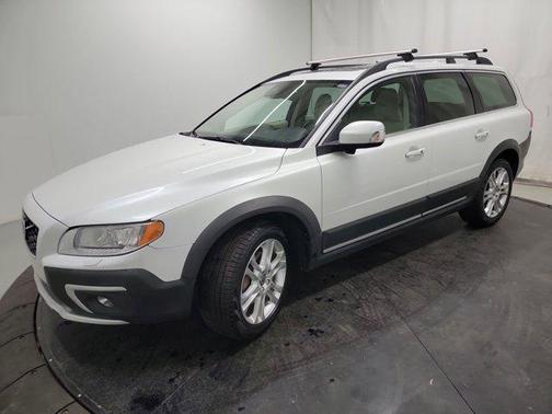 2016 Volvo XC70 T5 Platinum