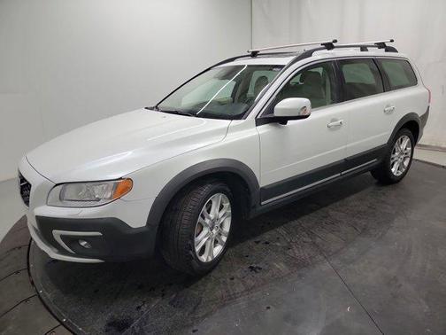 2016 Volvo XC70 T5 Platinum