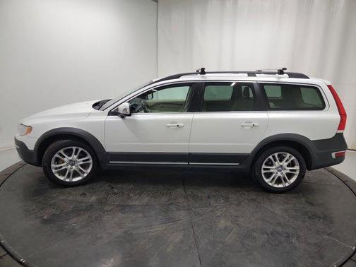 2016 Volvo XC70 T5 Platinum
