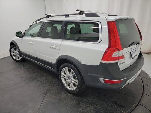 2016 Volvo XC70 T5 Platinum